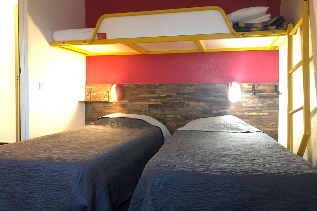 Hotel Kyriad Direct Macon Sud 2*