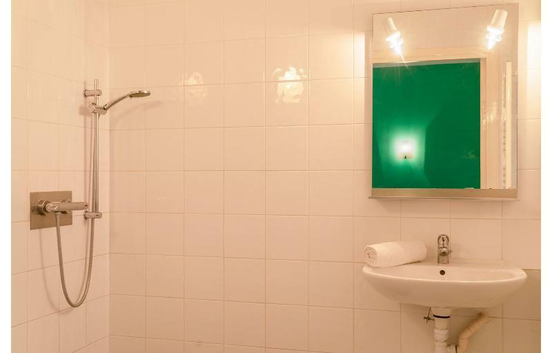 Kyriad Direct Macon Sud Hotel